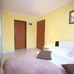 Charming With Pool In Zbandaj