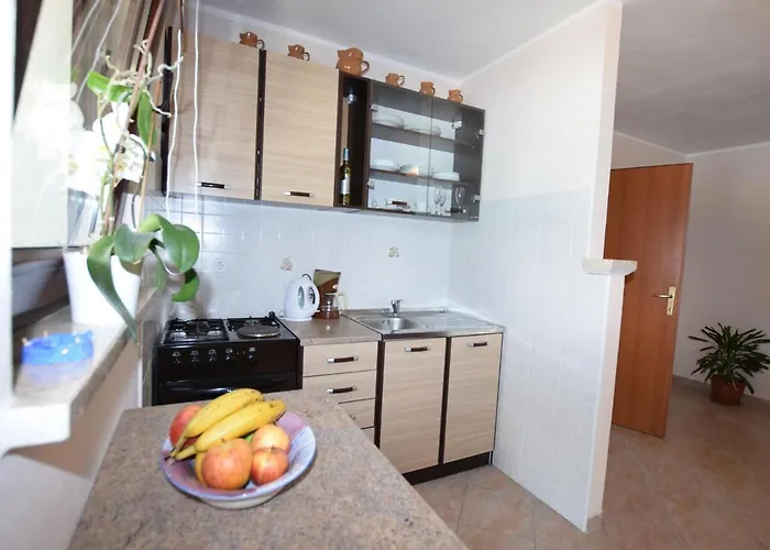 Charming With Pool In Zbandaj Casa vacanze *